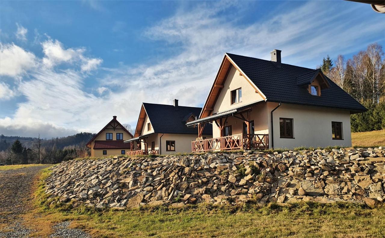Domki U Gretka Lutowiska Luaran gambar